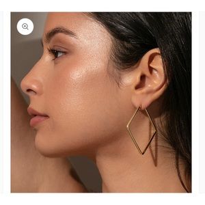 Uncommon James Square Hoop